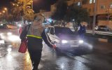 گزارش تصویری/ضد عفونی شبانه خودروها توسط بسیج جامعه پزشکی جهرم